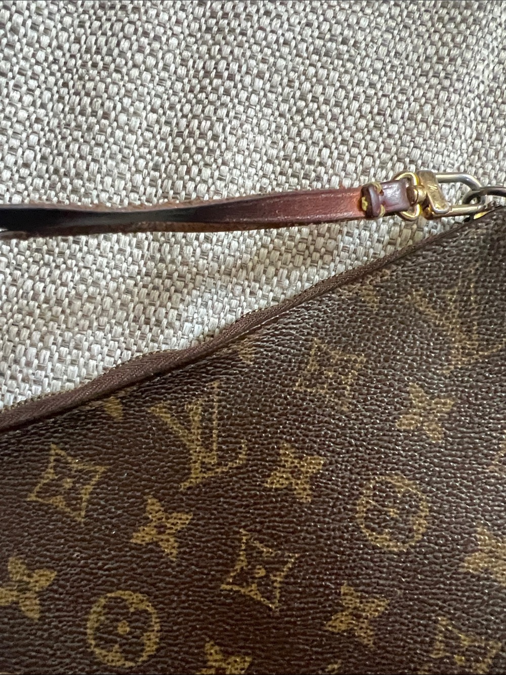 Louis Vuitton Brown Monogram Pochette Shoulder Bag with Leather Strap - Picture 7 of 10
